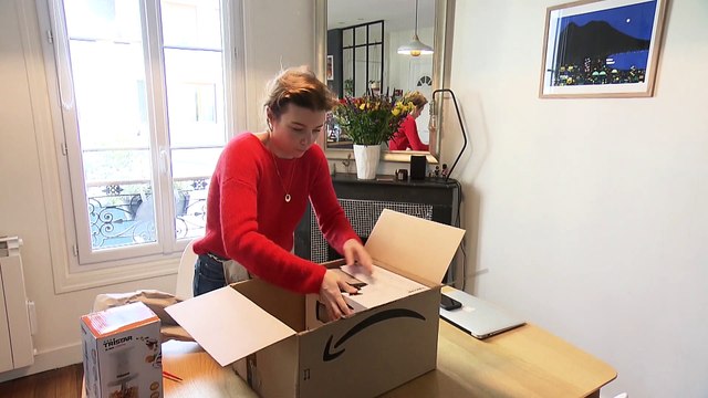 VIDÉO - Capital : l'incroyable itinéraire des retours de colis Amazon