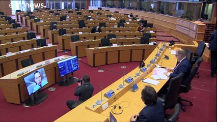 Szankciókat kér az orosz oligarchákra Navalnij