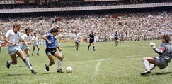 Diego Maradona: Meninggalnya legenda sepak bola yang menyatukan Argentina