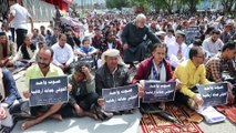 TAİZ - Yemen'de yüzlerce kişi Husilerin 'terör örgütü' kabul edilmesi talebiyle gösteri düzenledi