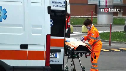 Coronavirus, indice rt scende a 1,08 ma governo ammonisce "Evitate contatti"