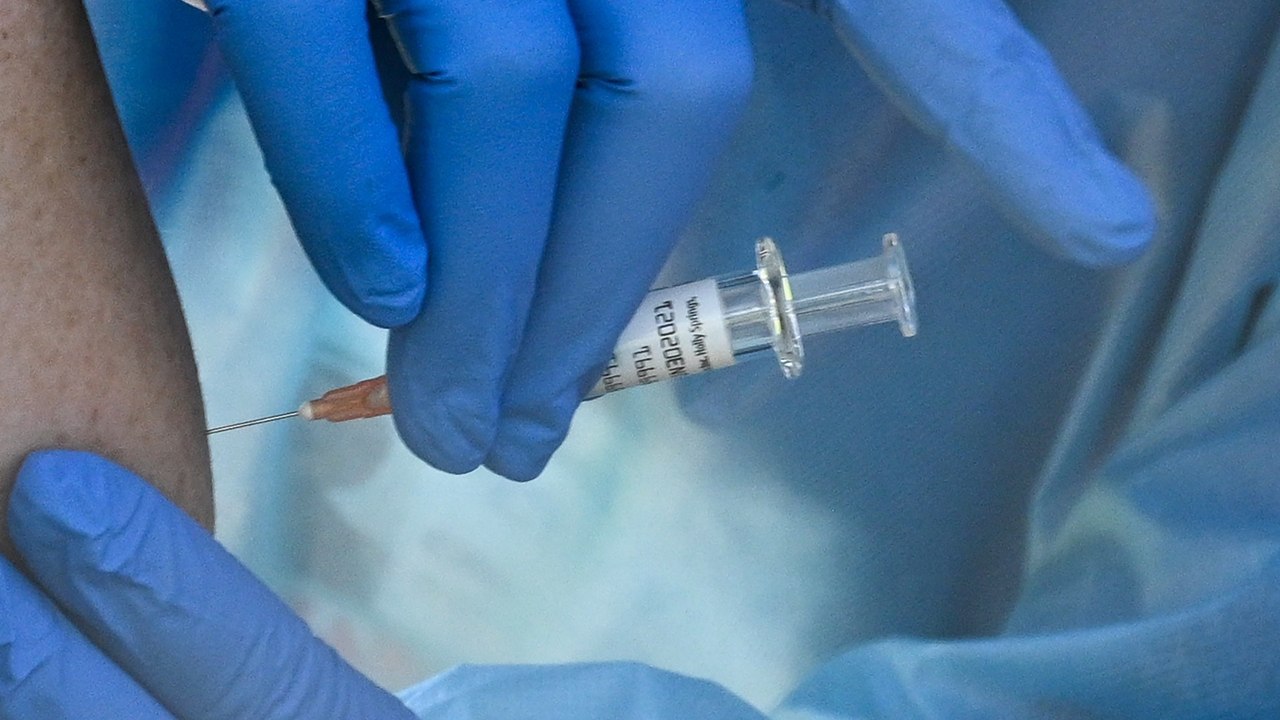 Should COVID-19 vaccines be mandatory? | Inside Story