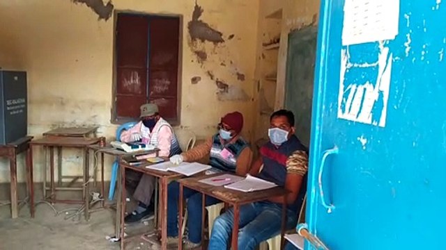 9 जिला परिषद व 68 पंचायत समिति सदस्यों का भाग्य ईवीएम में कैद
