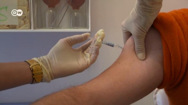 В Германии срочно строят центры массовой вакцинации: репортаж DW из Берлина (27.11.2020)