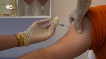 В Германии срочно строят центры массовой вакцинации: репортаж DW из Берлина (27.11.2020)