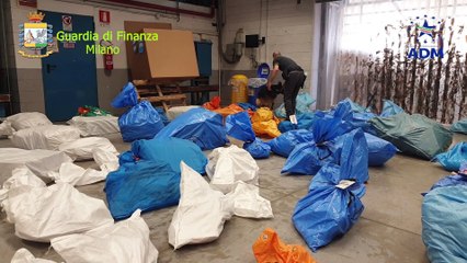 Droga nascosta in libri e francobolli giunti via posta dall'Olanda sequestri a Linate (27.11.20)