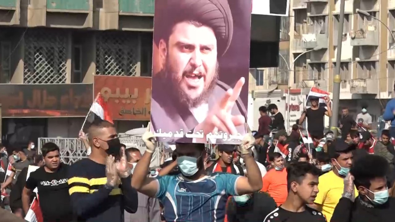 مظاهرة للتيار الصدري ببغداد دعما لقرار خوض الانتخابات المبكرة