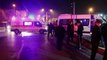 ADANA - Hafif ticari araç ile servis minibüsü çarpıştı 4 kişi yaralandı