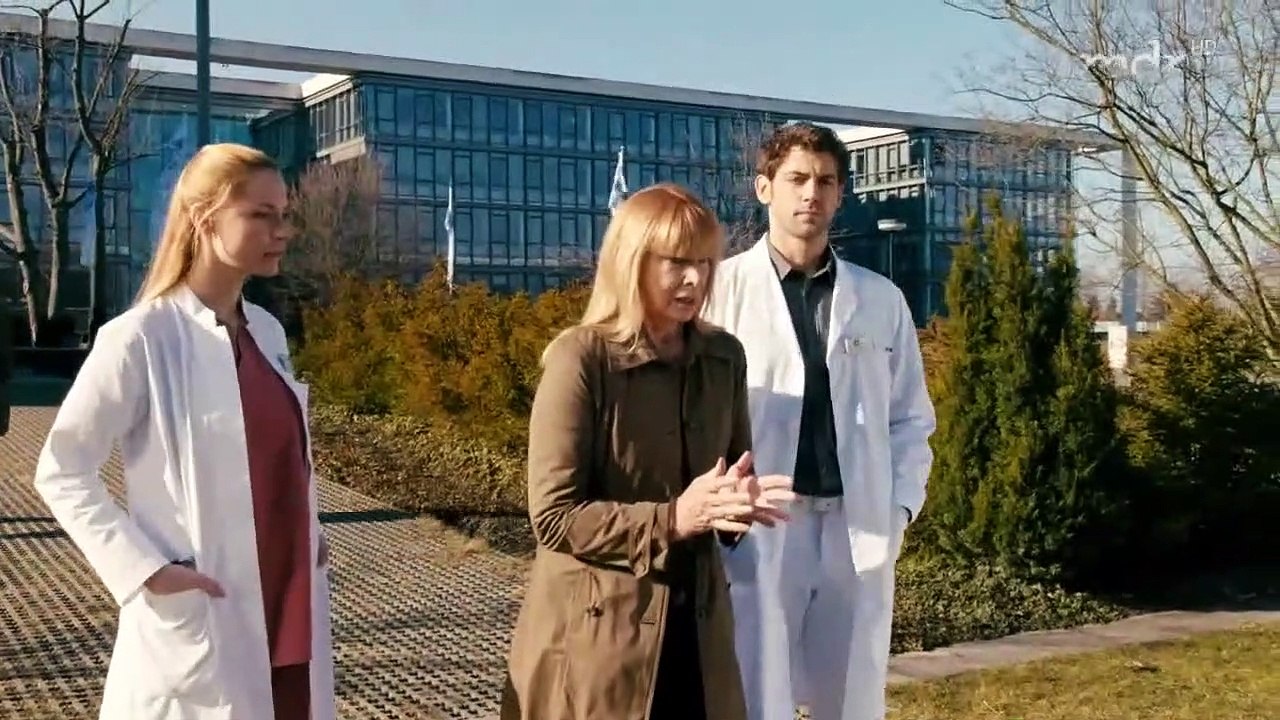 Alte Liebe (17) - In aller Freundschaft - Die jungen Ärzte