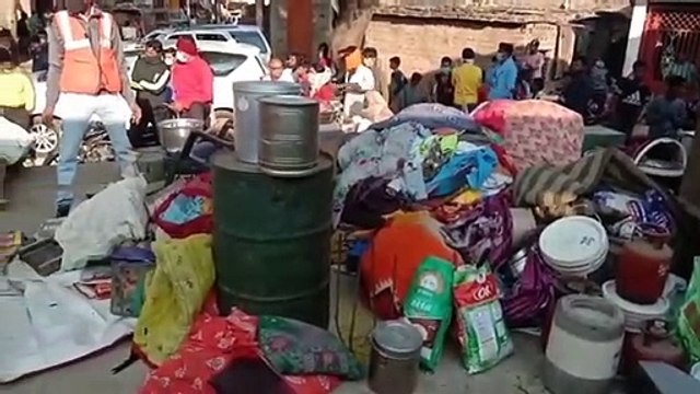 गुंडे बल्लू के बहुमंजिला मकान पर निगम ने चलाई जेसीबी, हुआ विवाद, अधिकारियों ने परिवार को खदेड़ा