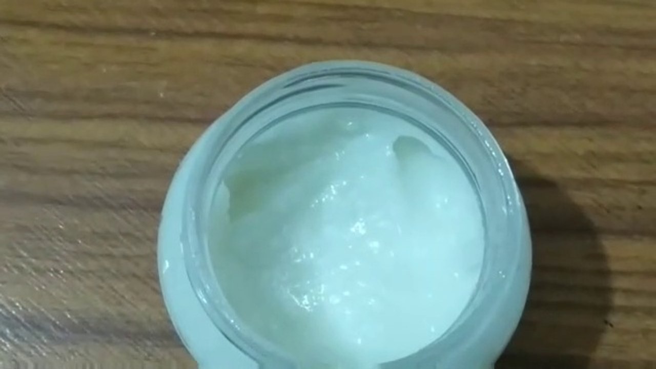 Cracked Heels Home Remedy, Cracked Heels Cream, Cracked Heels Removal,