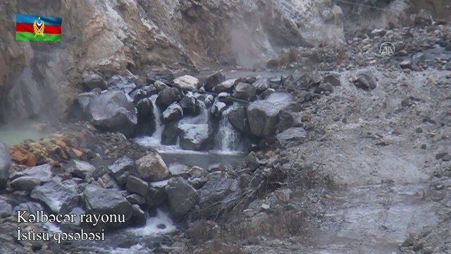 KELCEBER - Azerbaycan ordusu işgalden kurtarılan Kelbecer'e bayrak dikti (2)