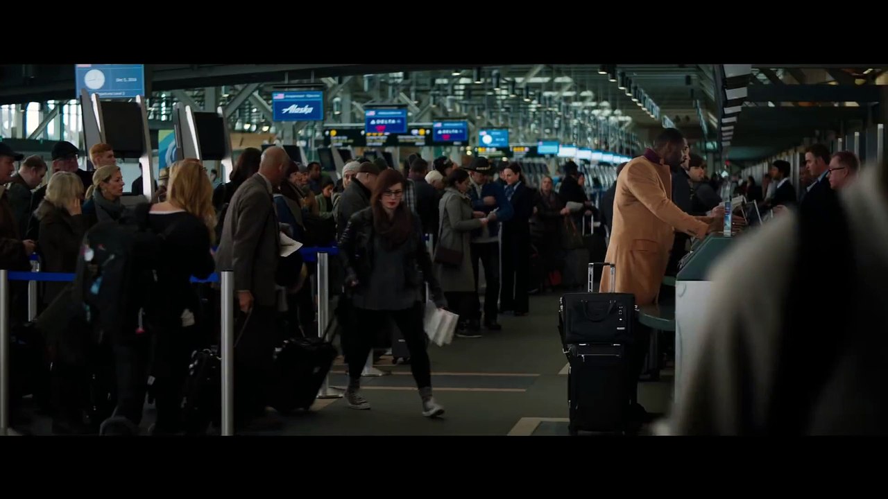 The Mountain Between Us  - Official Trailer