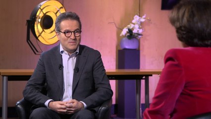 Martin Hirsch aux restaurateurs: "Pour que ça marche, il faut que le virus circule au plus bas niveau"