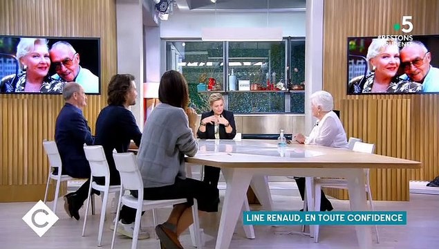 Line Renaud dans l'émission C à vous le 27 novembre 2020.