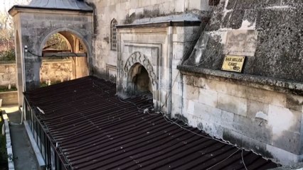 EDİRNE - Tarihi camiye zarar vermeye çalışan zanlı aranıyor