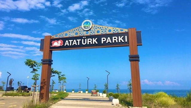 CHP’li Belediye Başkanı Çervatoğlu: Başkan olduğum sürece o tabela orada kalacak