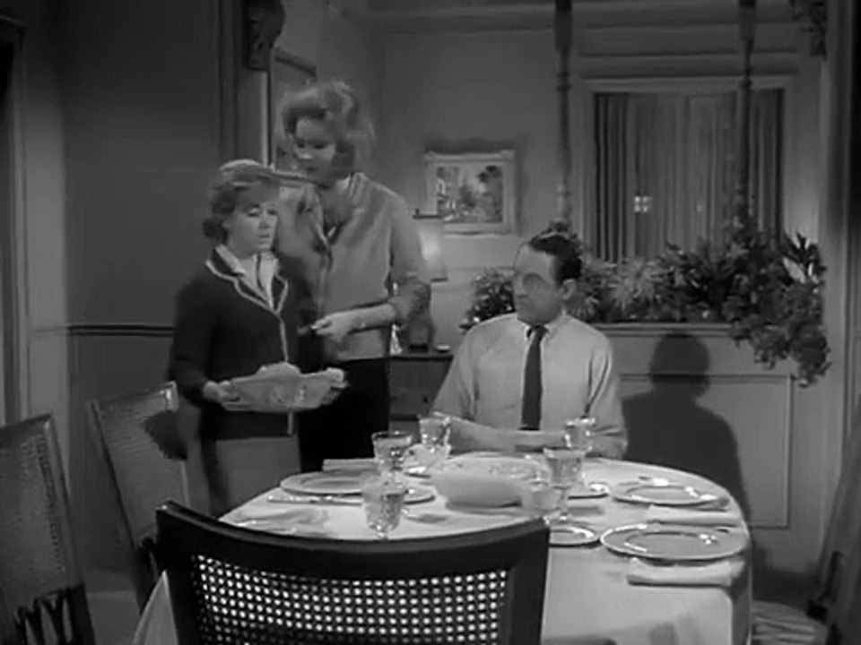 The Patty Duke Show S3E21 Big Sister Is Watching