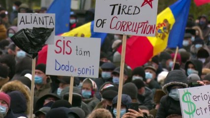 آلاف المولدافيين يتظاهرون في العاصمة كيشيناو للمطالبة باستقالة الحكومة