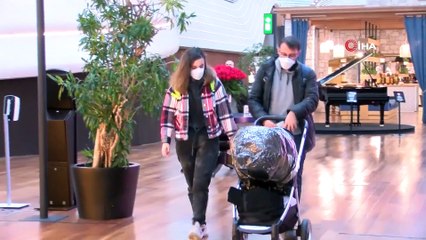 SMA Hastası 1,5 Yaşındaki Demir Ali, Tedavi Olmak Üzere ABD’ye Gitti