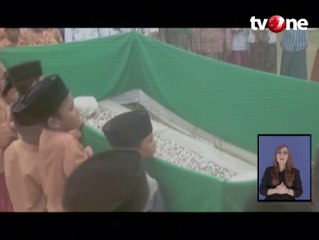 Jasad Kiai Masih Utuh Meski Sudah Dimakamkan 3 Tahun