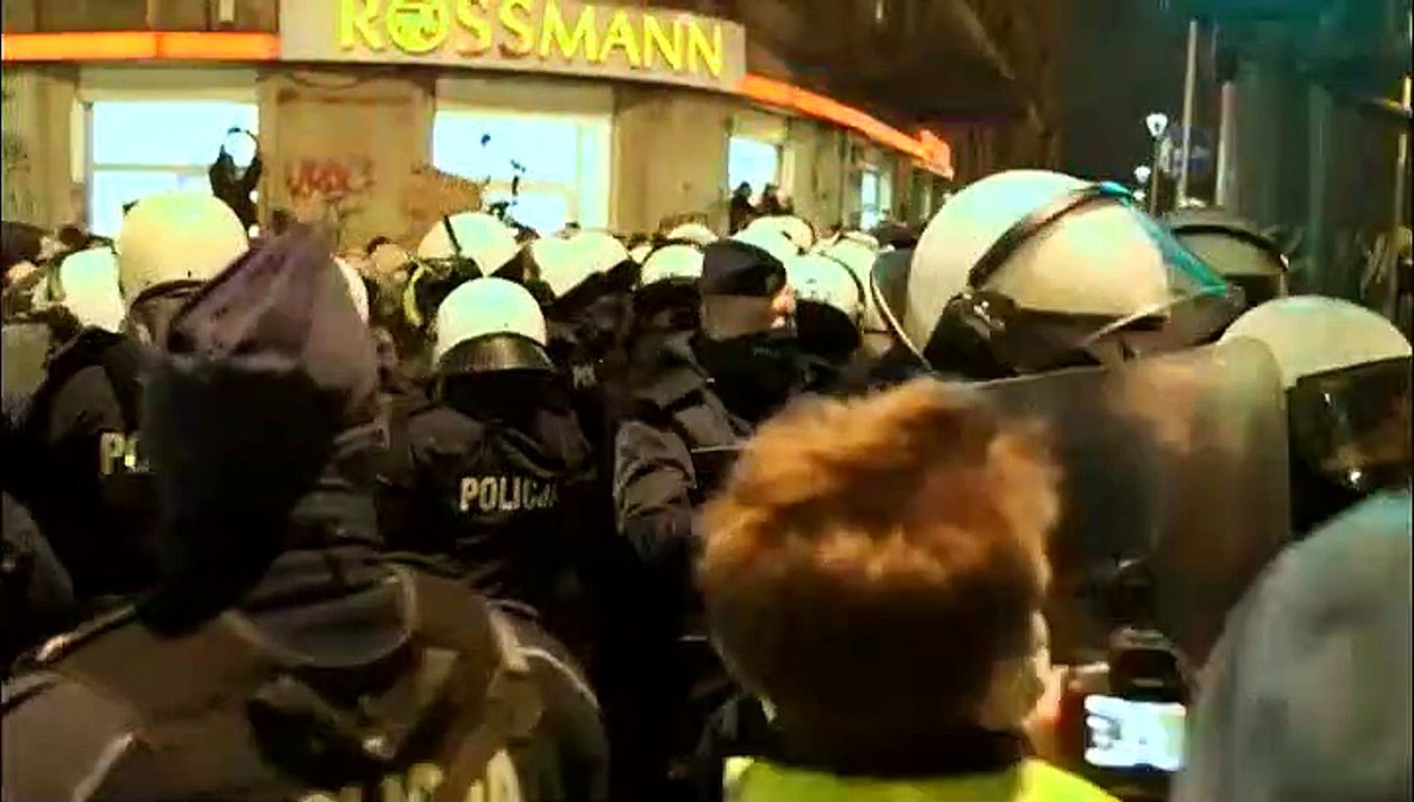 IVG : un siècle après le droit de vote, les Polonaises réclament le droit de choisir