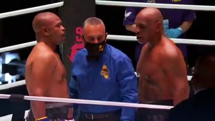 Unentschieden: Showkampf zwischen Tyson (54) und Jones Jr. (51)