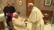 El Papa Francisco visita al ex Papa Benedicto XVI con los nuevos cardenales