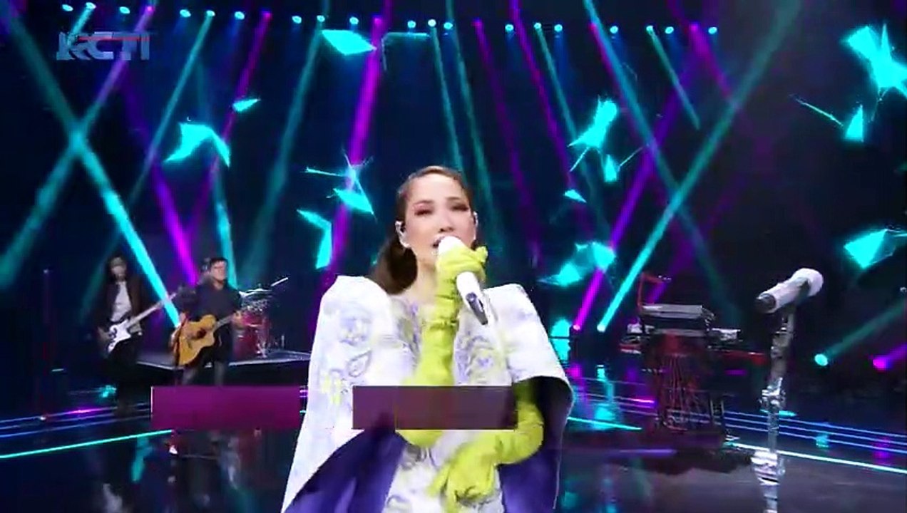 Ariel Noah x Bunga Citra Lestari - -Menghapus Jejakmu- - AMI AWARDS 23rd - 2020 - YouTube