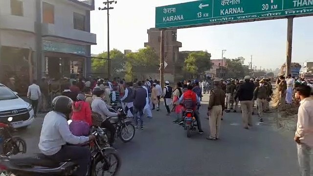 कृषि विधेयक बिल के विरोध में भाकियू का धरना प्रदर्शन कर चक्का जाम किया