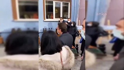 Ali Babacan'ı görünce oynamaya başladılar