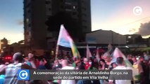 A comemoração da vitória de Arnaldinho Borgo, na sede do partido em Vila Velha