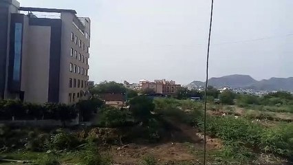 Weather: मौसम में गलन और ओस, ठंड ने छुड़ाई कंपकंपी