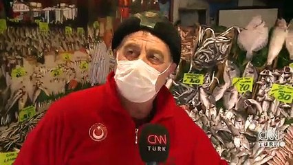 Balıklar tezgahları süslüyor | Video