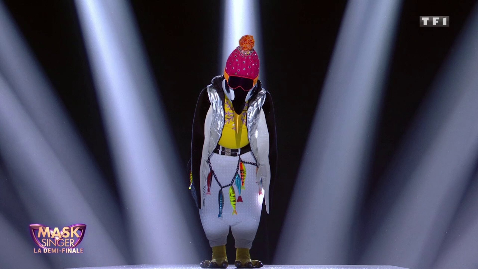 Larusso Tous Les Cris Les Sos Larusso • Tous les cris les SOS / Mask Singer (2020) - Vidéo Dailymotion