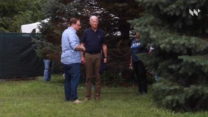 Joe Biden se fracture le pied en jouant avec son chien