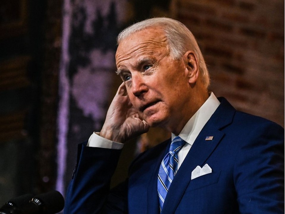 Zu wild herumgetobt? Joe Biden nach Spielen mit Hund verletzt