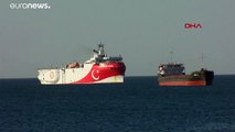 Nave esplorativa turca torna a casa in piena crisi con Atene