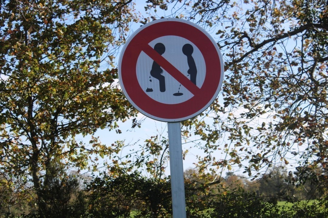 En Vendée, un drôle de panneau interdit quelque chose de très particulier