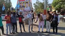 कालापीपल एनएसयूआई कार्यकर्ताओं ने सीएम शिवराज का पुतला फूंका