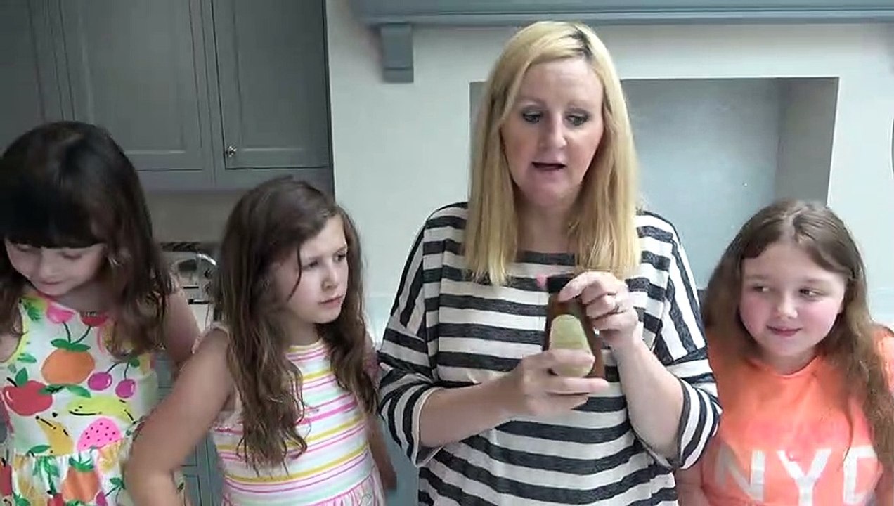 Making DIY Popcorn Cup Cakes Delicious Movie Night Snacks! Fun