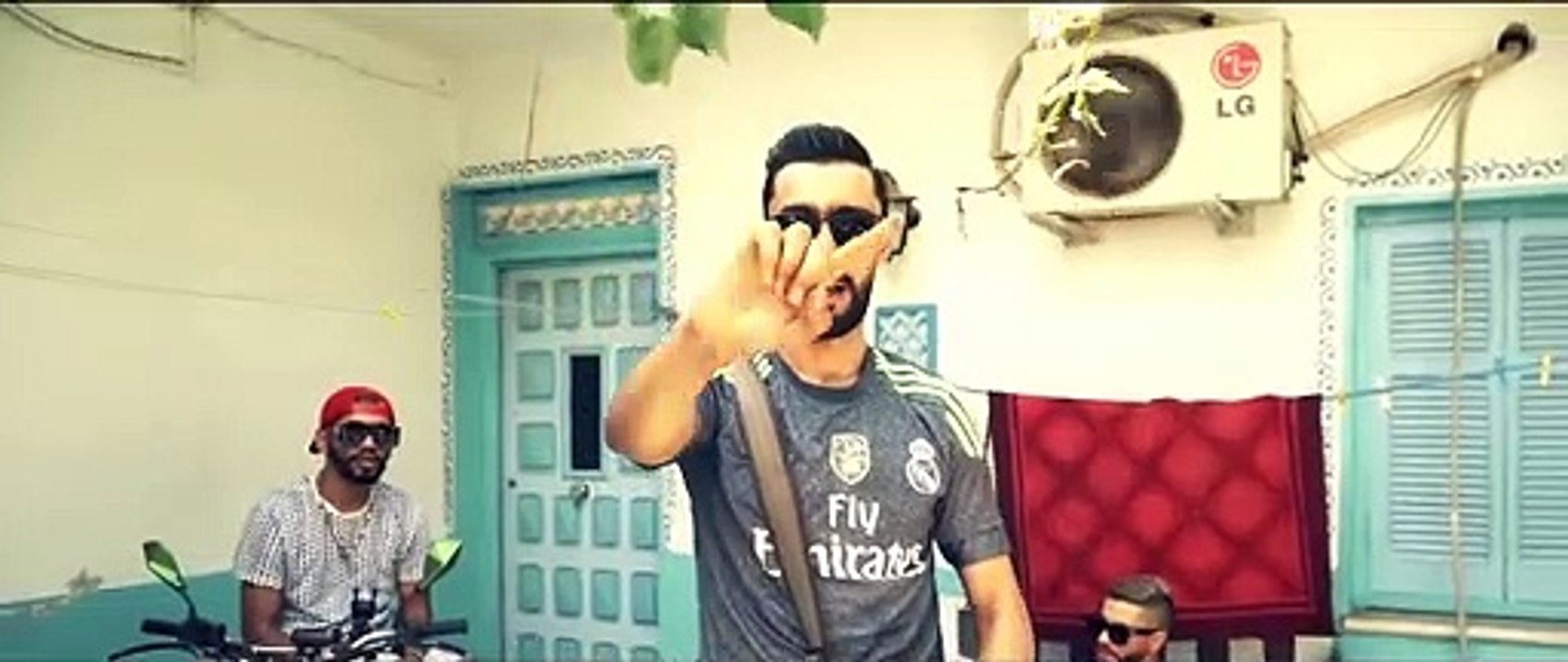 Tchiggy_-_L'intro_غلطنا كي مشينا بالنيه