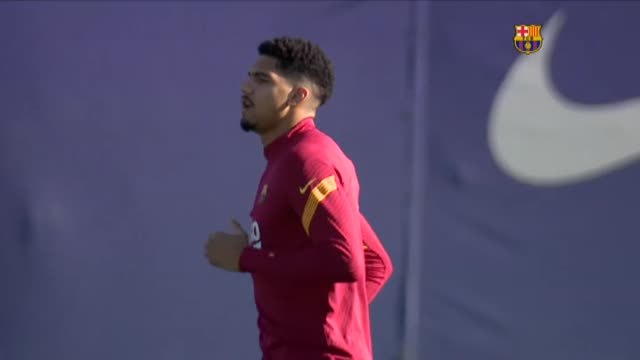 El Barça se queda con solo un central para el encuentro ante el Ferencváros en Champions