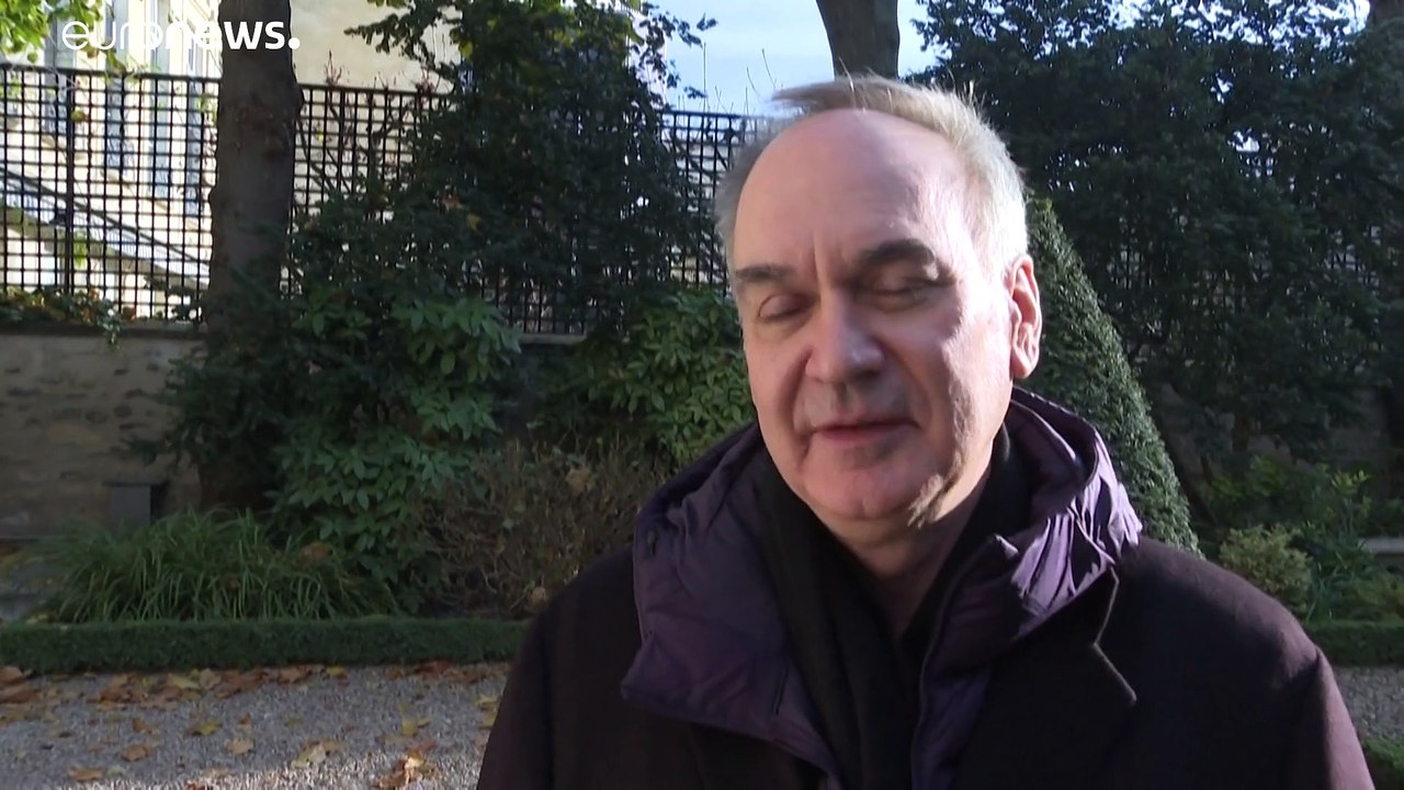 Роман Эрве Ле Телье "Аномалия" удостоился Гонкуровской премии