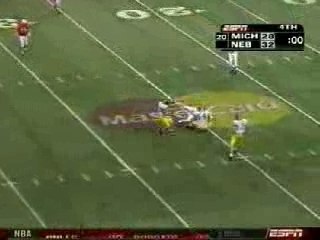 Incredible Football Play - 8 Lateral Pitches