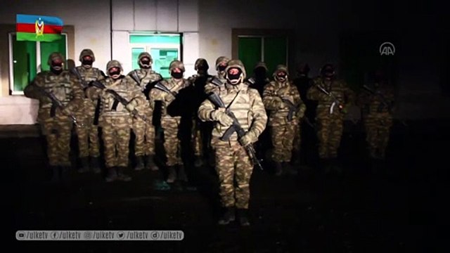 Azerbaycan ordusu işgalden kurtarılan Laçın'a bayrak dikti