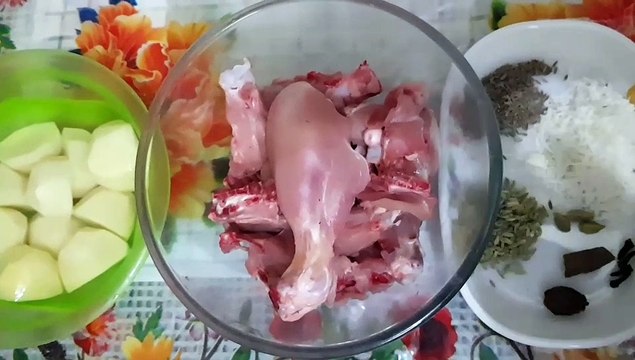 Chicken aloo shorba I chicken aloo salan I Aloo chicken shorba I चिकन आलू का पतला शोरबा I Aloo chicken recipe I Tasty easy Aloo chicken shorba recipe By Safina kitchen I