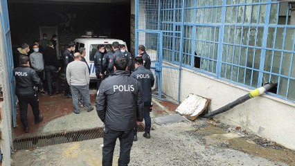 İSTANBUL - Oto hırsızlığı teşebbüsünde bulunan 3 kişiden biri yakalandı