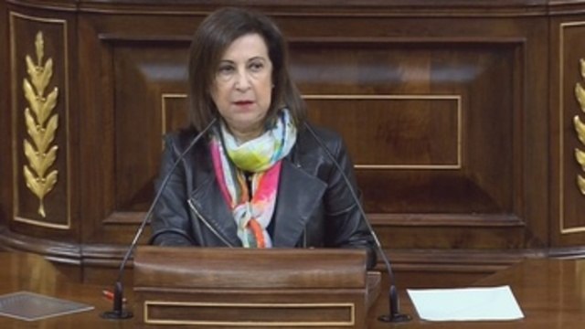 Robles reprocha a los militares retirados que rompieran la neutralidad con su carta al rey