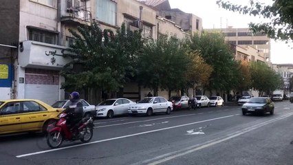 TAHRAN - İran'da son 24 saatte 382 kişi Kovid-19'dan hayatını kaybetti